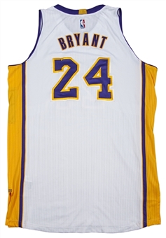 2014-15 Kobe Bryant Game Used Los Angeles Lakers Home White Jersey Photo Matched (3 games Including Season-High 44 Point Game on 11/16/14)